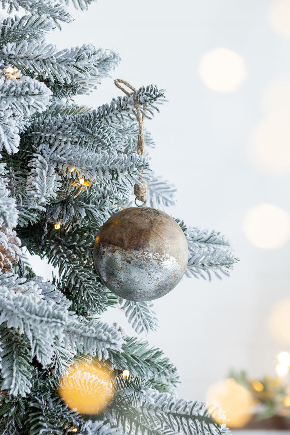 D4" Christmas Ball Ornaments, Wood Decorative Hanging Ball Christmas Tree Ornaments For Holiday Party Decorations, Set Of 4 Brown Wood