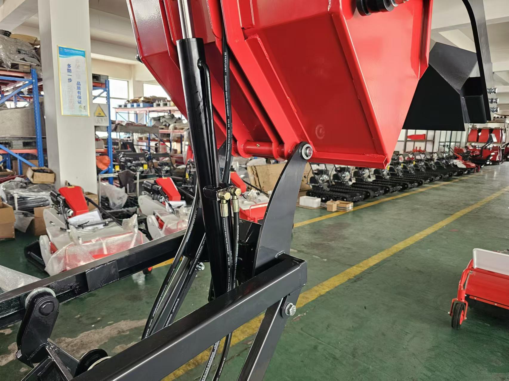 All Terrain Mini Dumper Dump Truck Crawler Small Rubber Crawler Transport Truck Mini Tracked Dumper Black Red Iron