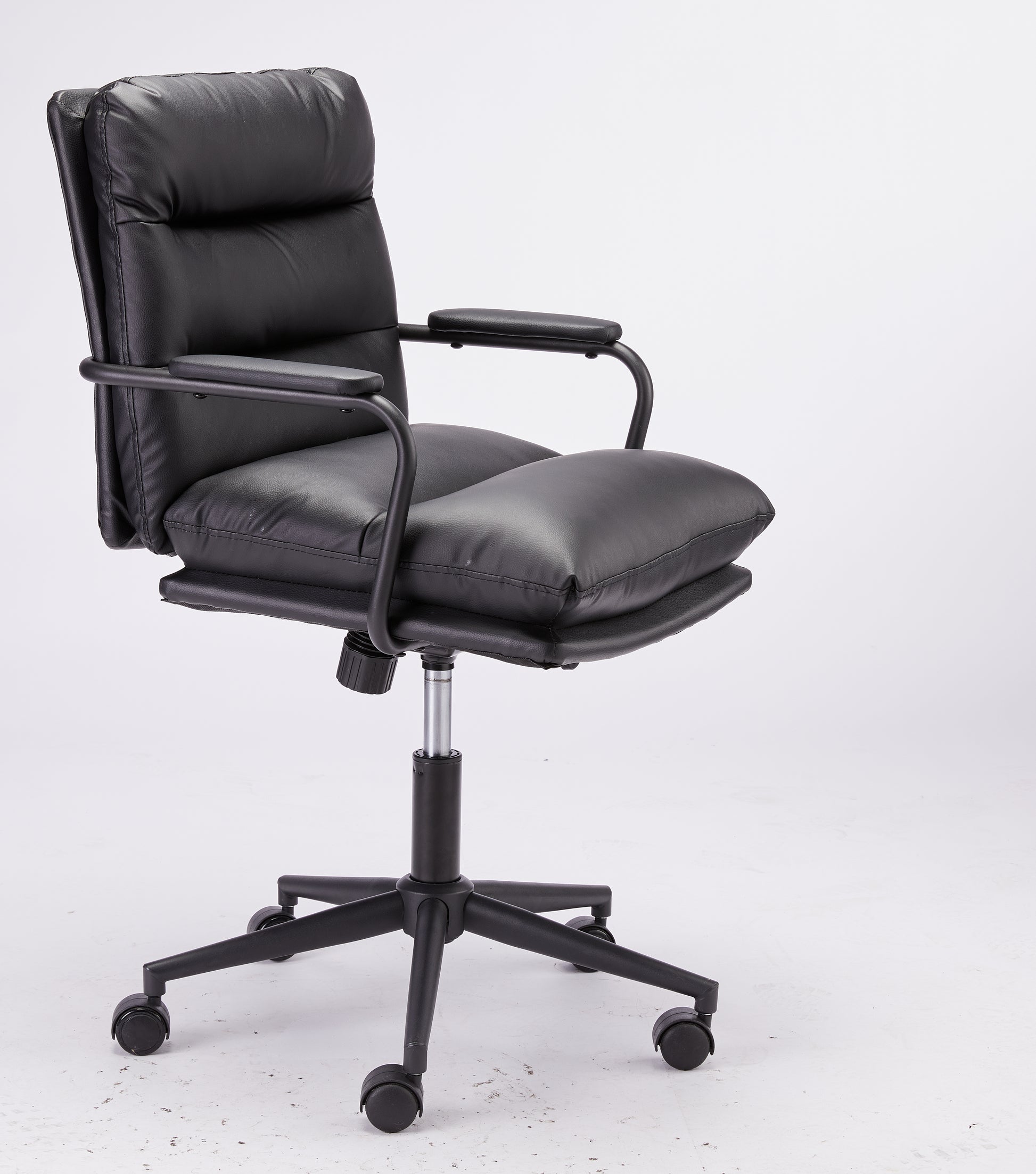 Black Leather Office Chair Mid Back Leather Desk Chair Modern Excutive Office Chair With Arms And Wheels For Home Office Black Pu Iron