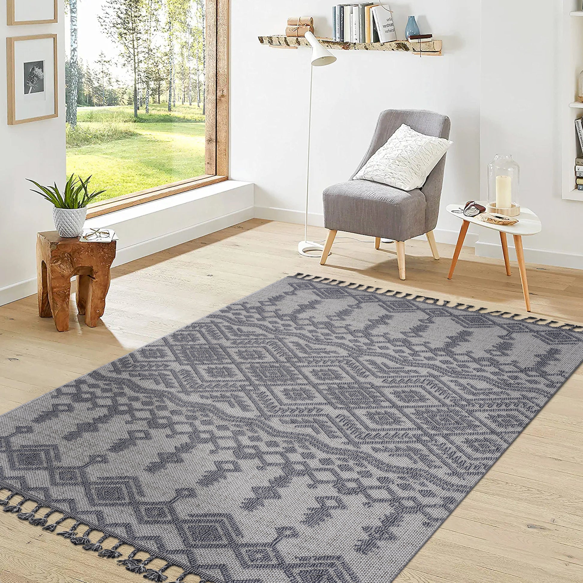 5X7 White Gray Traditional Indoor Outdoor Area Rug White Gray Polypropylene