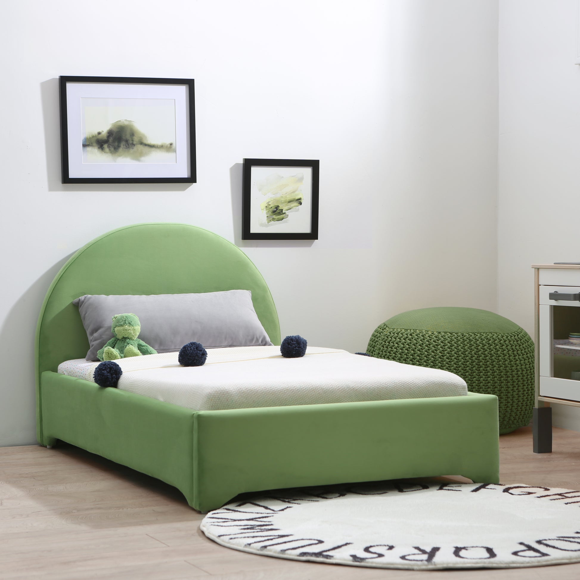 Uma Toddler Bed In Cr Green Green Fabric