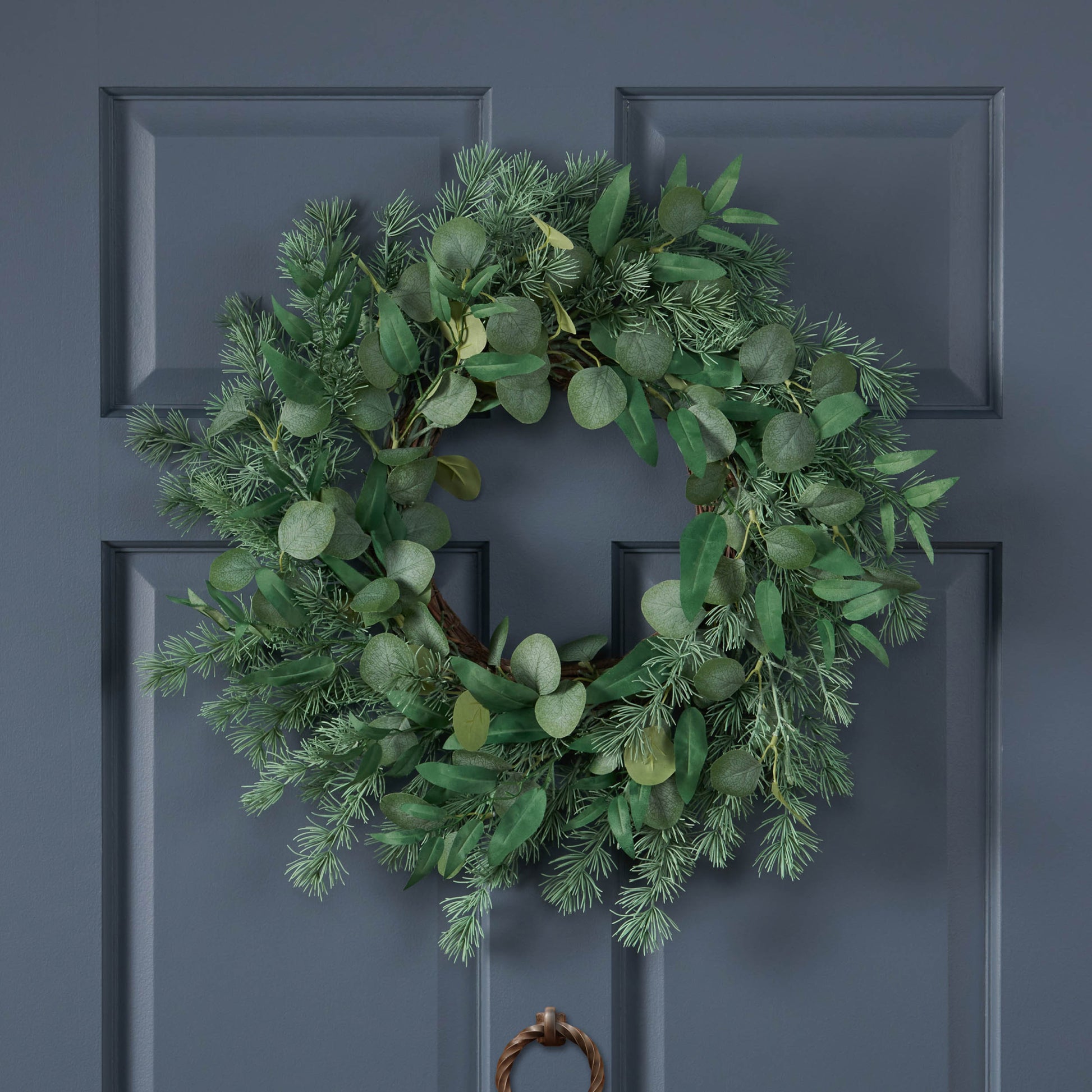 24.5" Leaves Wreath Green Polyester