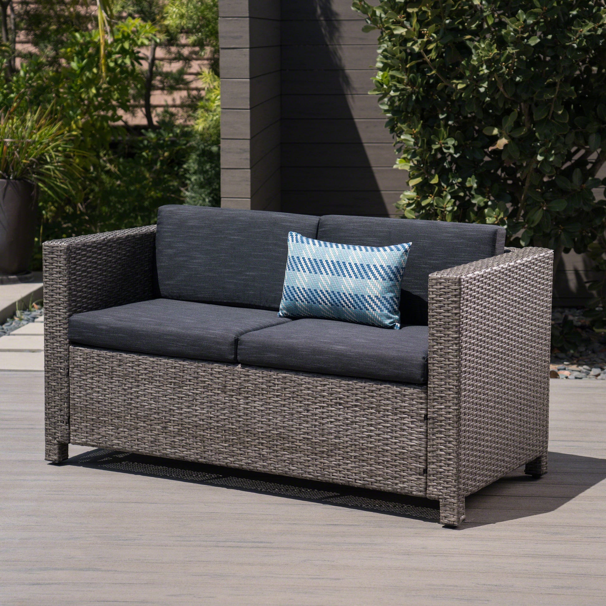 Puerta Seat Gray Pe Rattan Iron