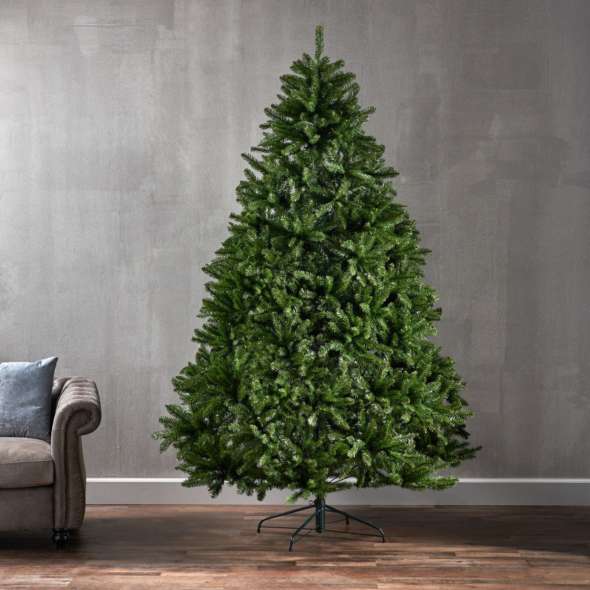 7.5" Hinged Tree With 2559 Tips Dia:60 Green Pvc