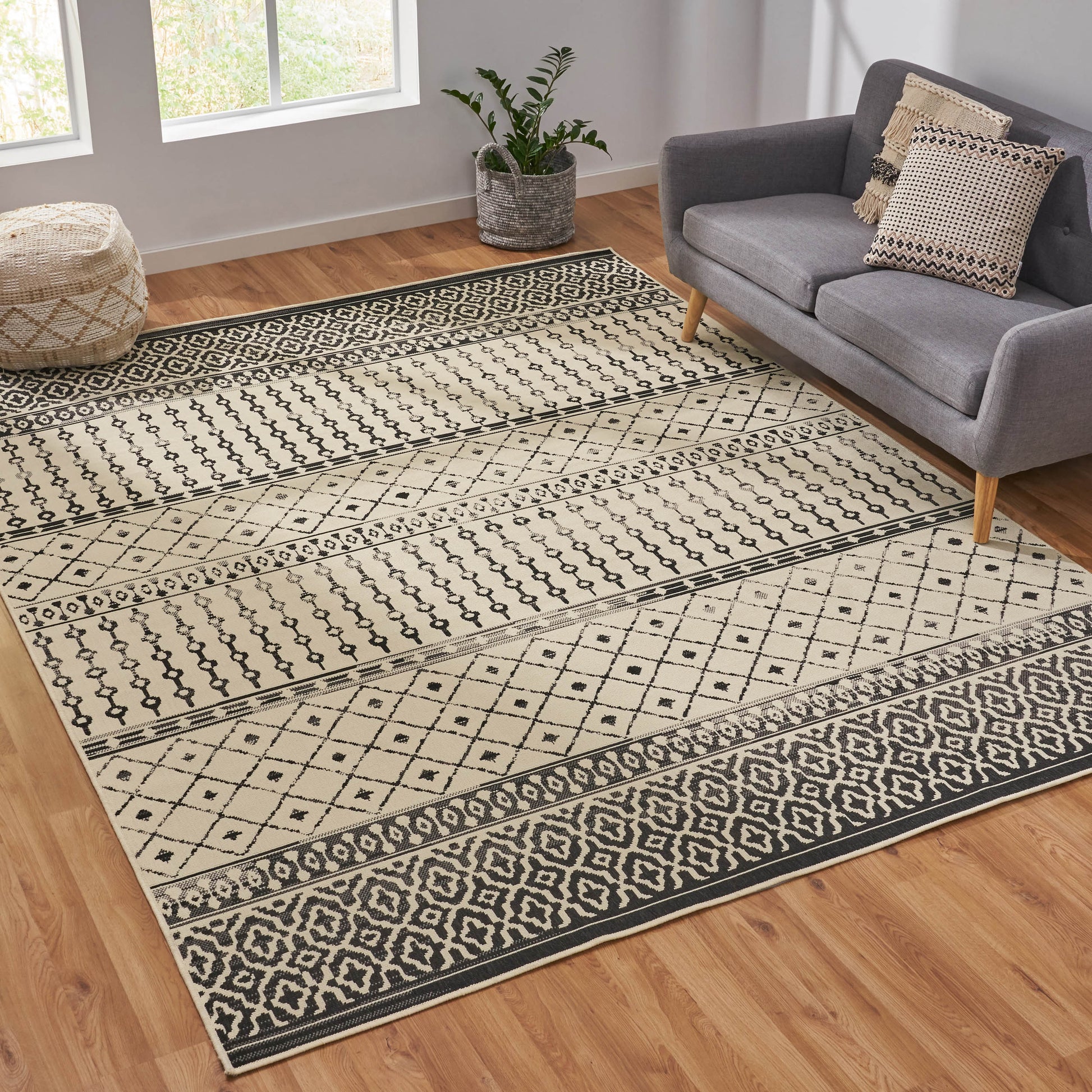 Rug Black Ivory Polypropylene