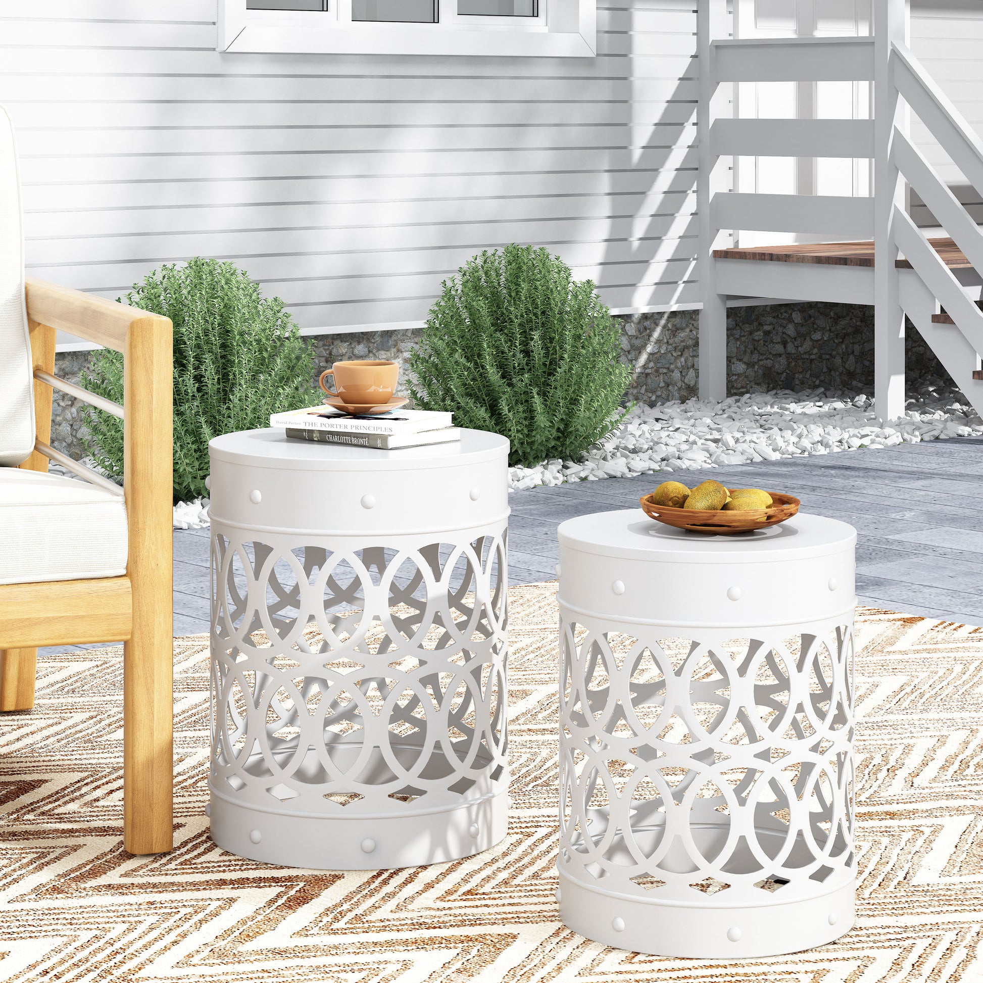 Outdoor Metal S 2 End Table White Iron