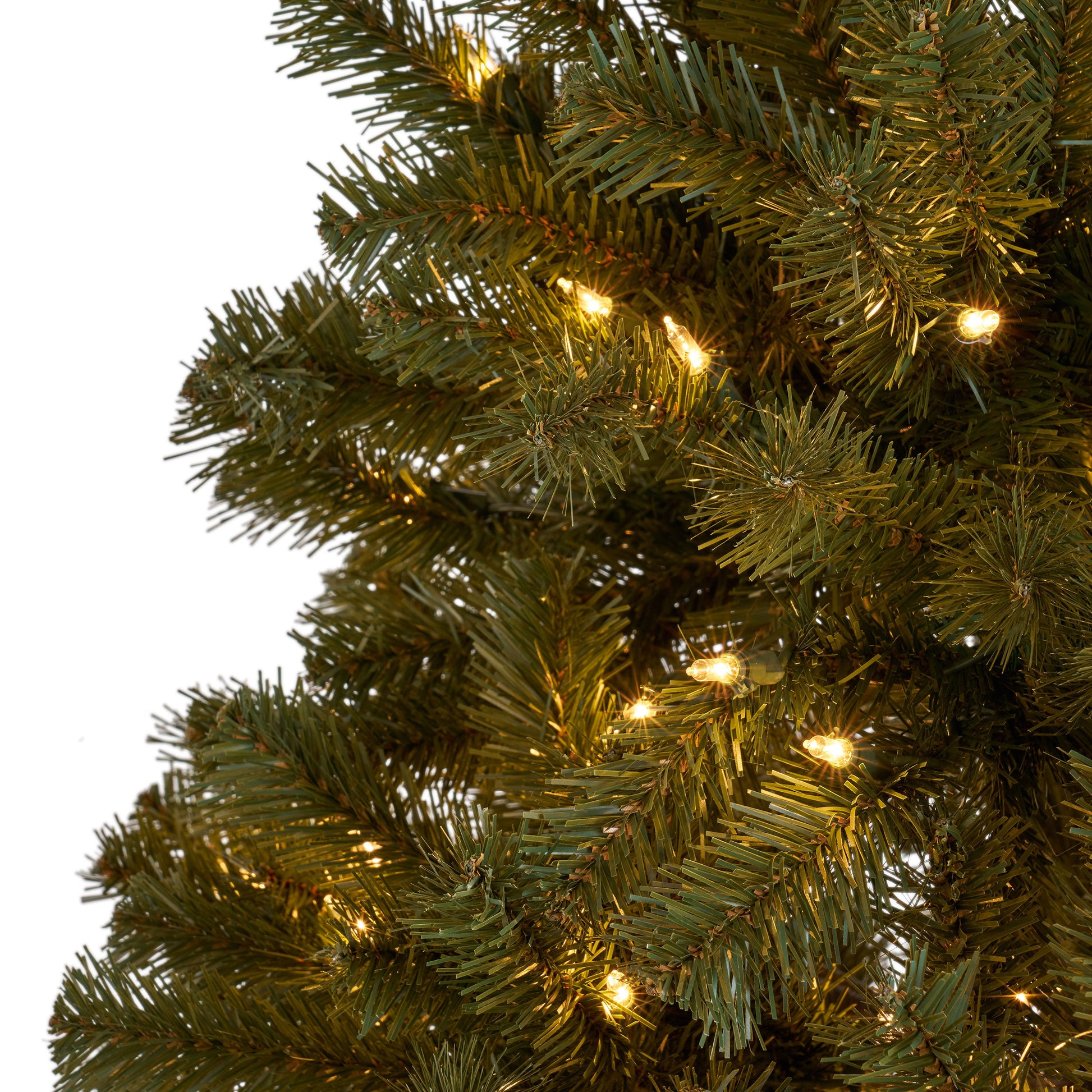 7' Noble Hinged Tree With 500 Clear Lights Ul,Dia:48",1110Tips Green Pvc