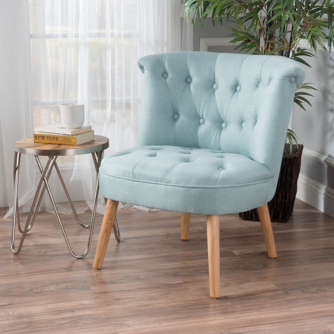 Bordeaux Tuft Chair Light Blue Fabric