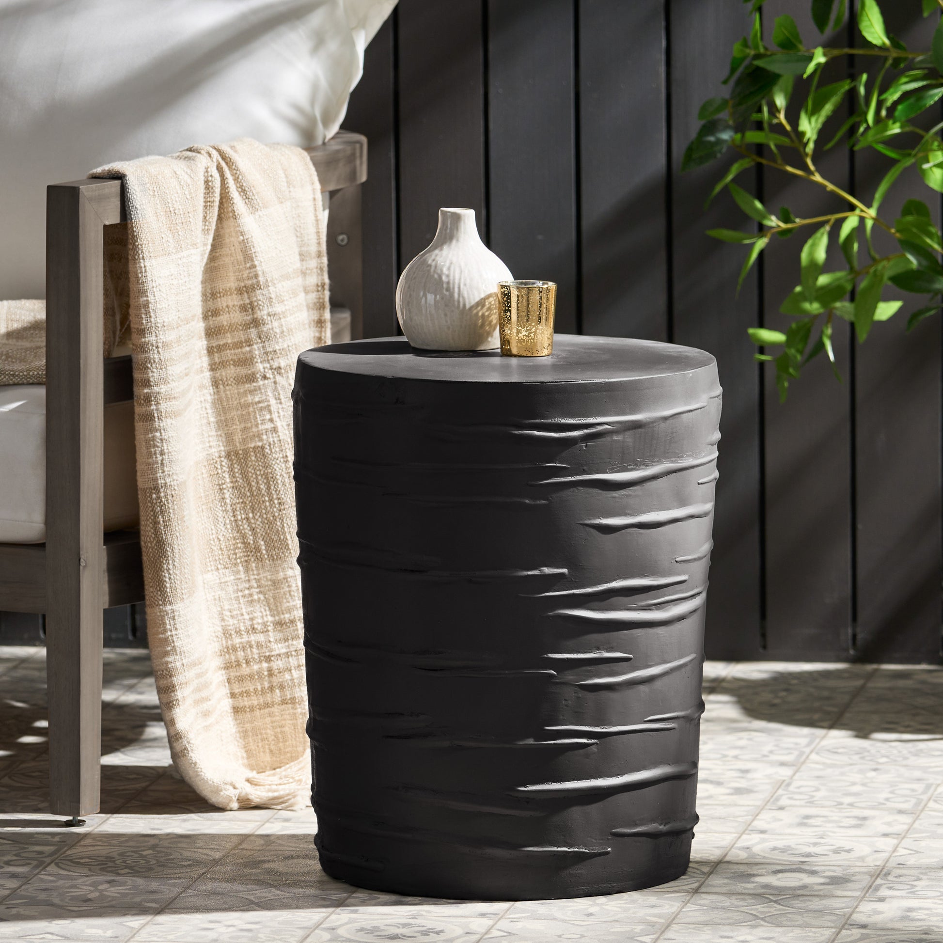 Birch 16 Mgo Side Table Black Concrete