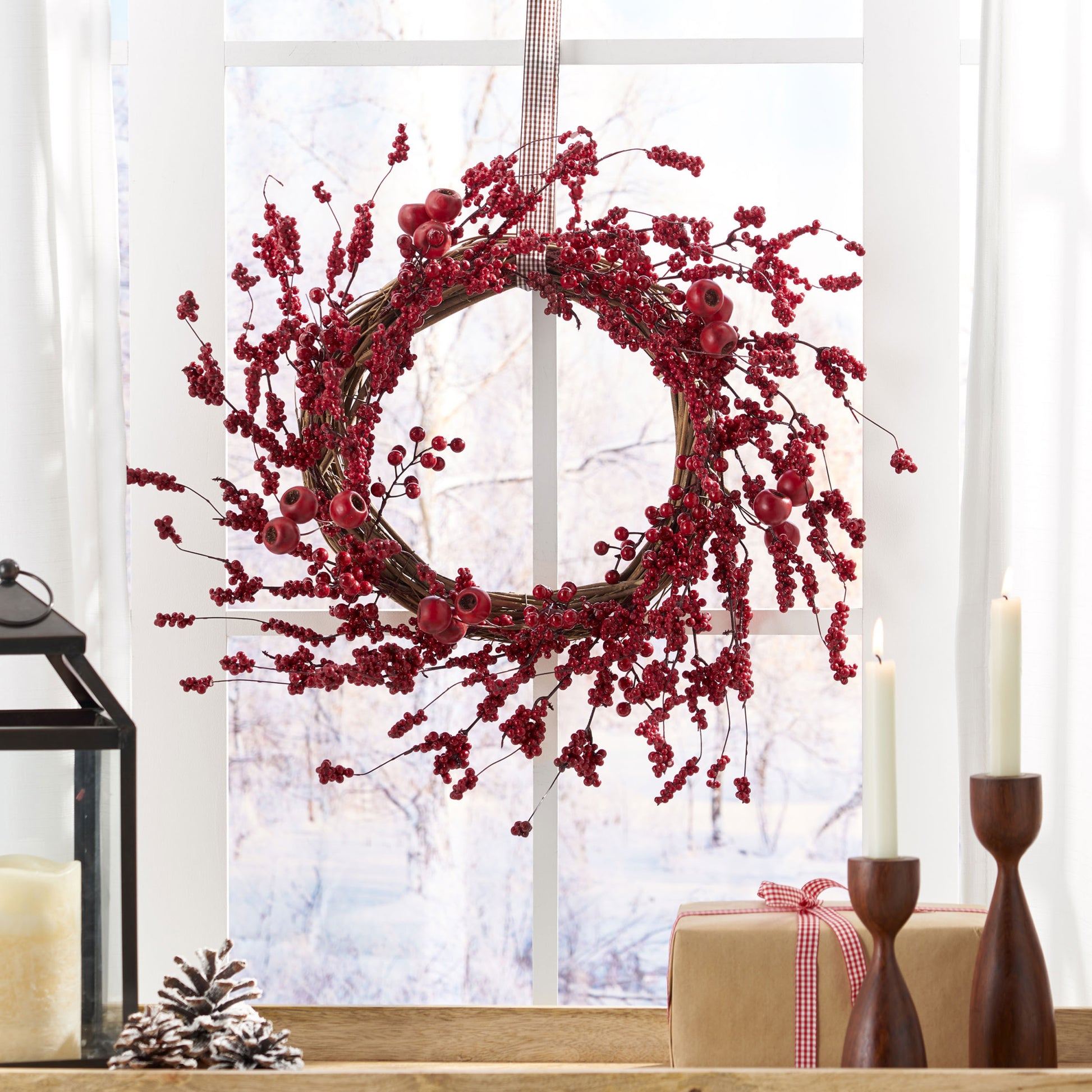 23.5" Wp Mixed Berry Wreath Red Polyester