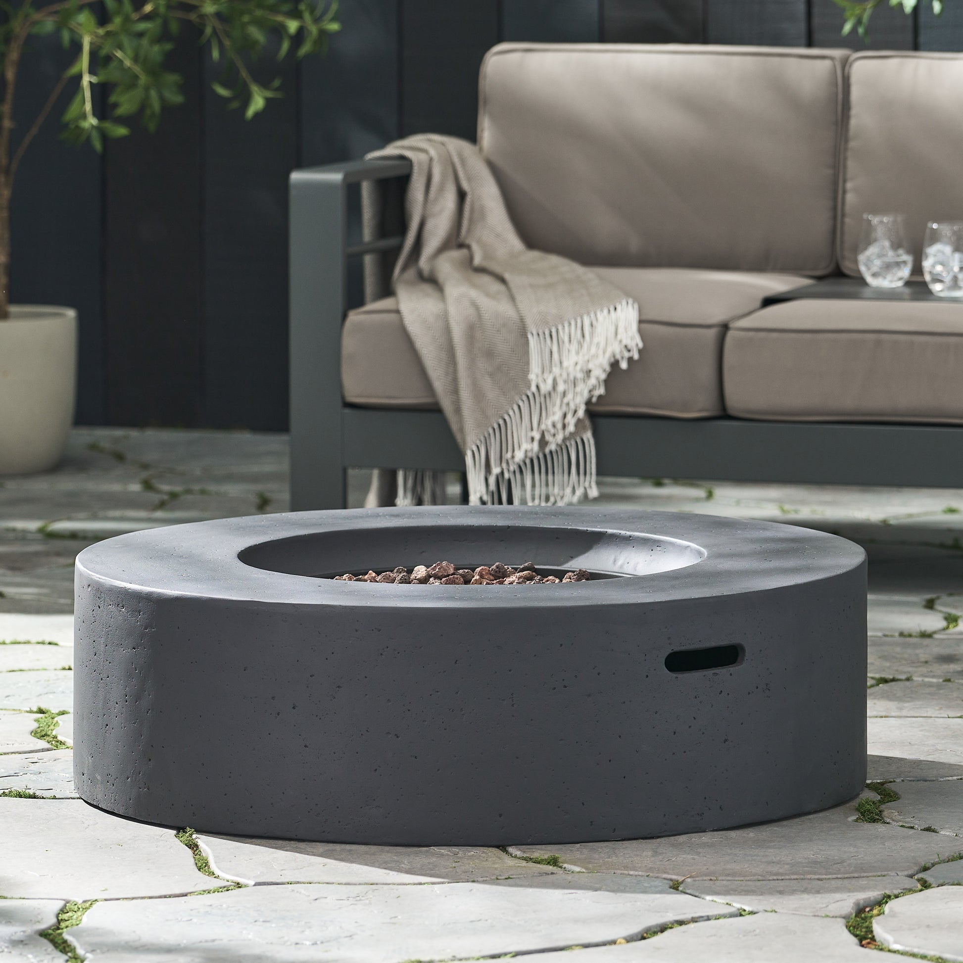 Lightweight Concrete Outdoor Circular Fire Pit, Dark Gray 50,000 Btu Tank Cover Not Included Dark Grey Magnesium Oxide