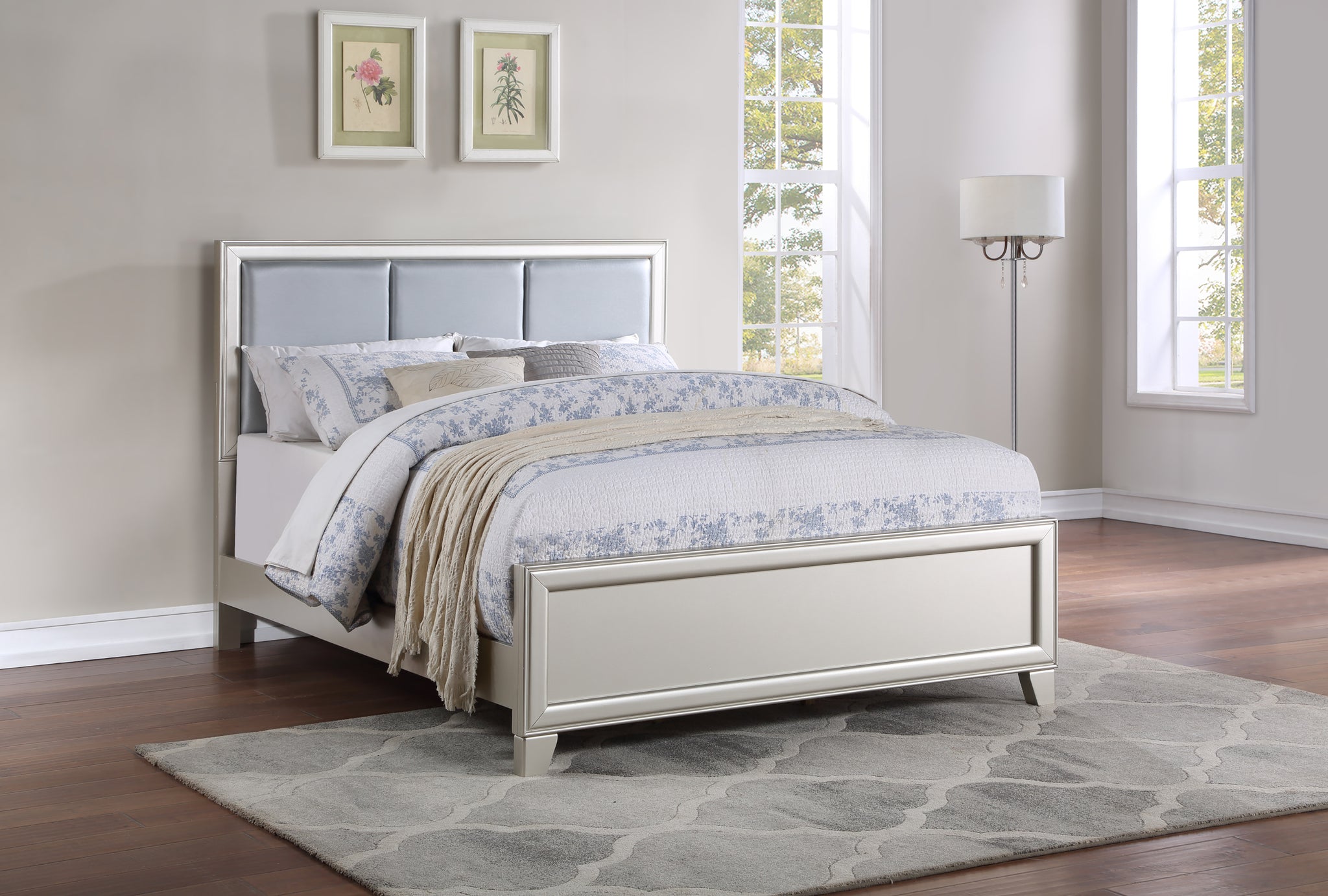 Omni Queen Bed Pearl Silver Queen Silver White Wood