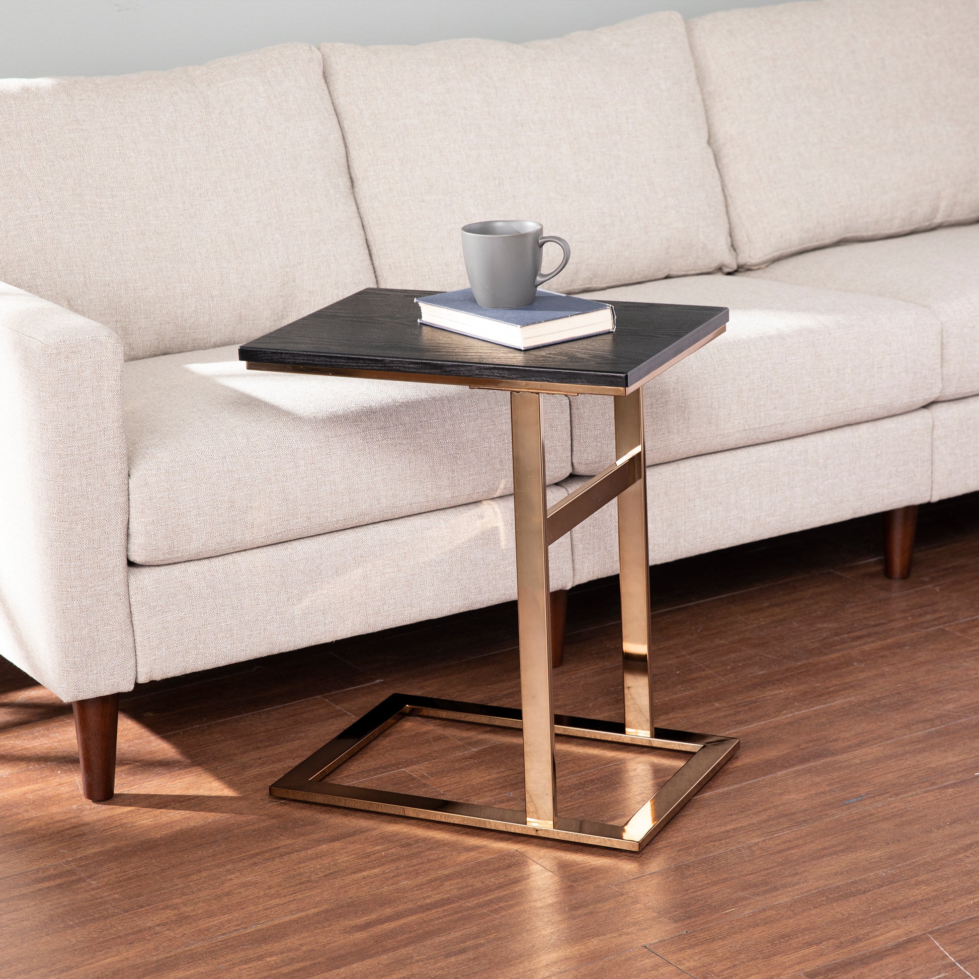 Rindland Contemporary C Table Black Iron