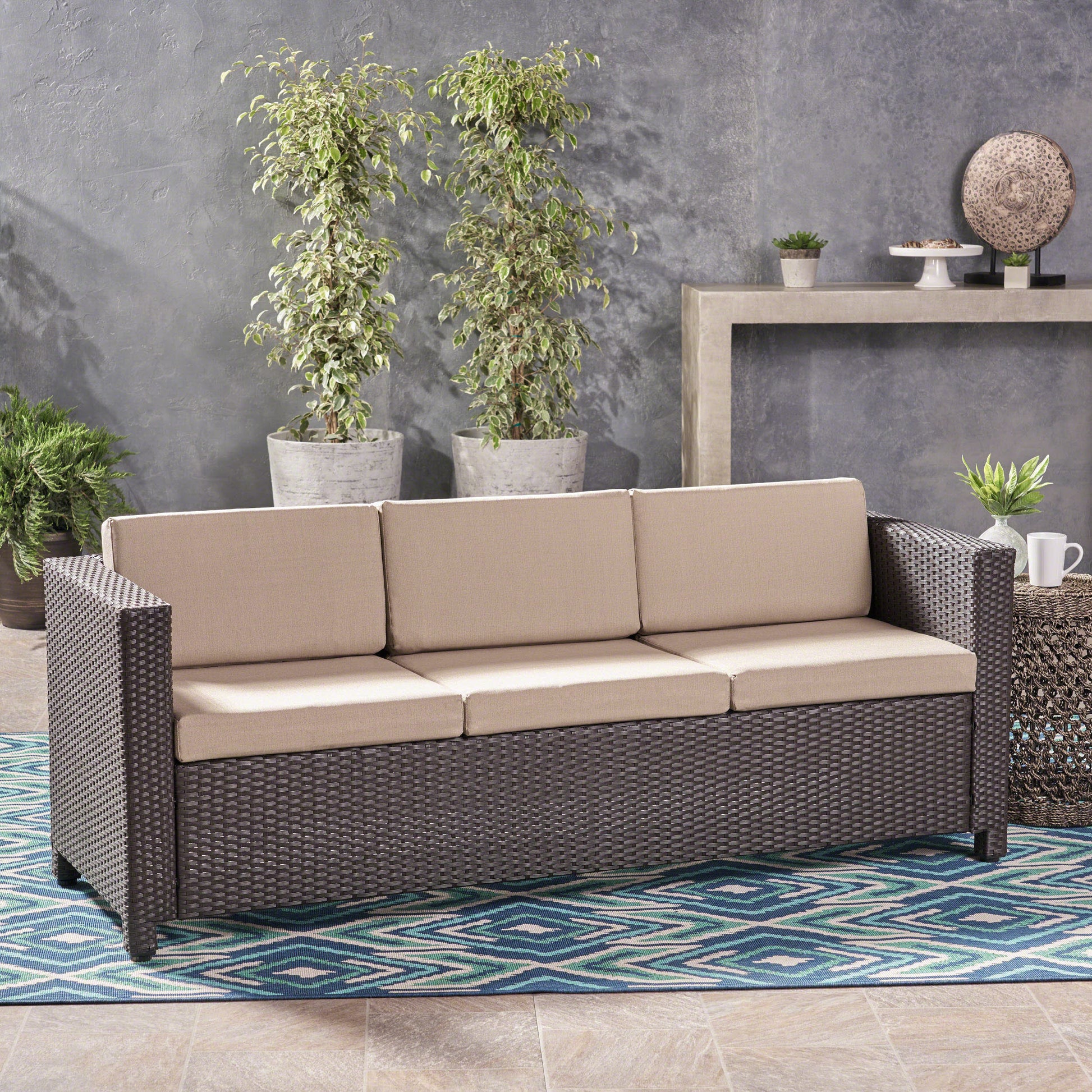 Puerta 3Seater Brown Beige Pe Rattan Iron